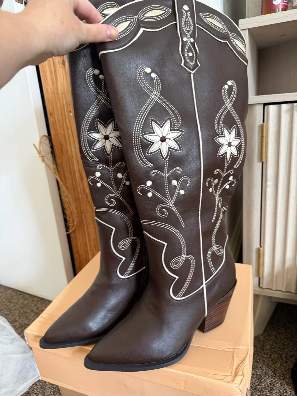 Billini stylish over